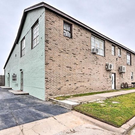 Cozy Galveston Apartment - Walk To Beach And Dining Εξωτερικό φωτογραφία