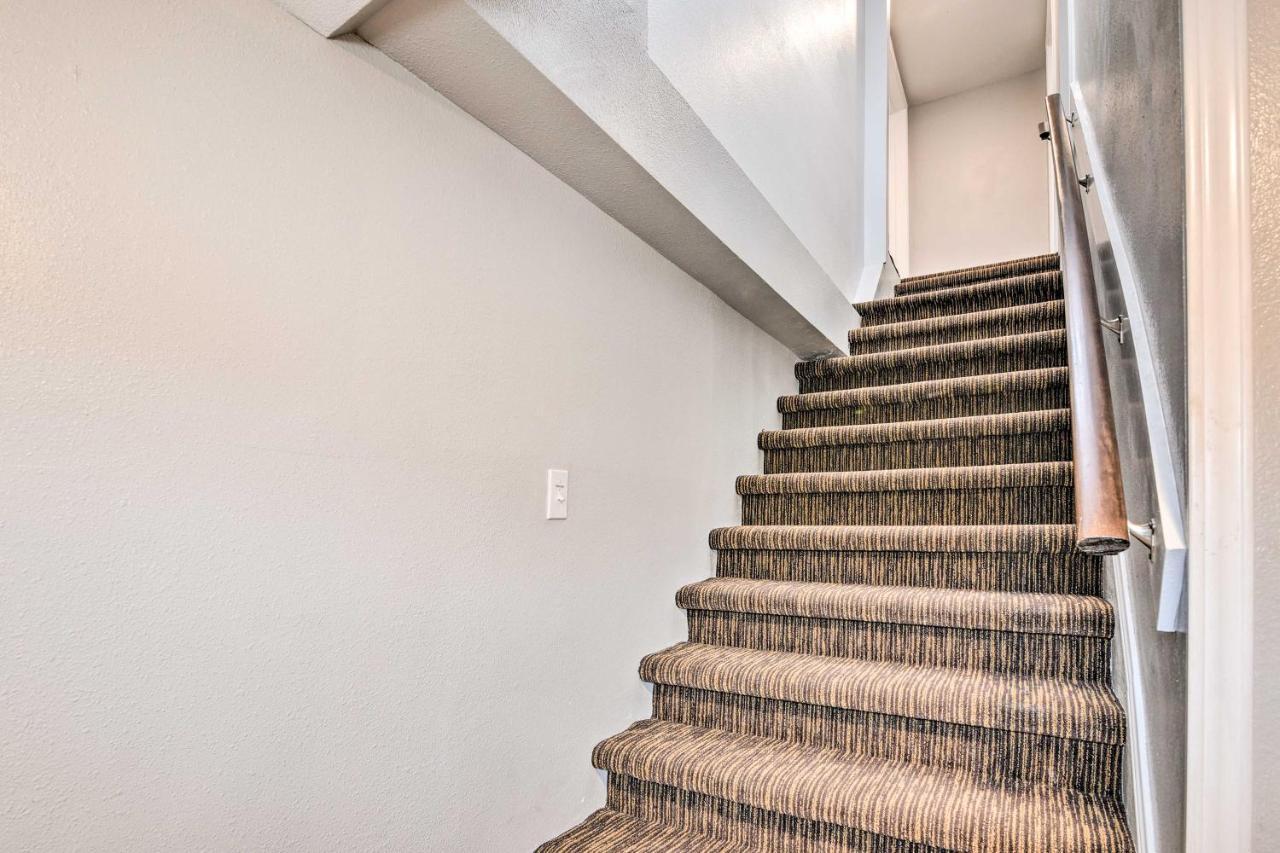 Cozy Galveston Apartment - Walk To Beach And Dining Εξωτερικό φωτογραφία
