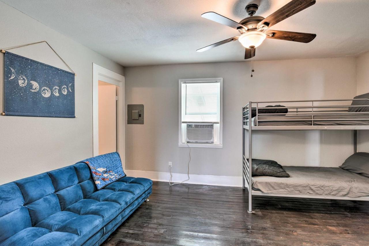 Cozy Galveston Apartment - Walk To Beach And Dining Εξωτερικό φωτογραφία